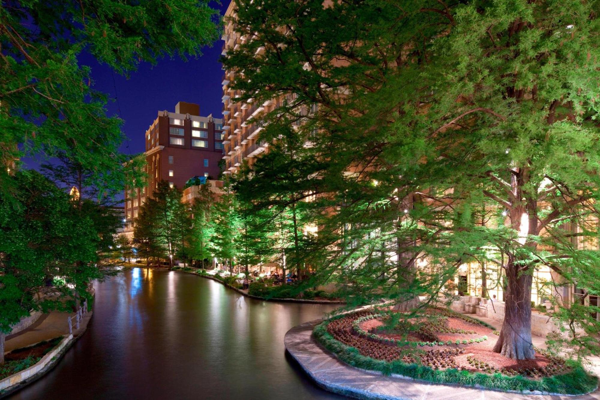 The Westin Riverwalk, San Antonio Hotel Exterior photo